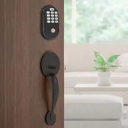 Yale YRD216-ZW2-0BP Assure Lock Smart Keypad Deadbolt with Z-Wave Plus, Oil Rubbed - Image 3
